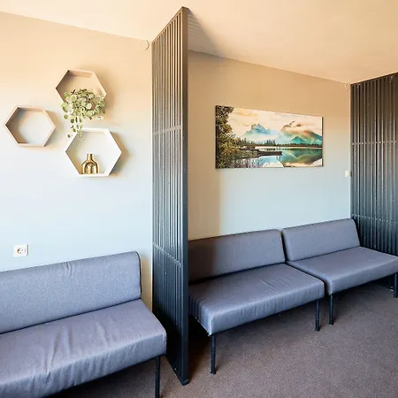 迪曾格尔酒店 酒店